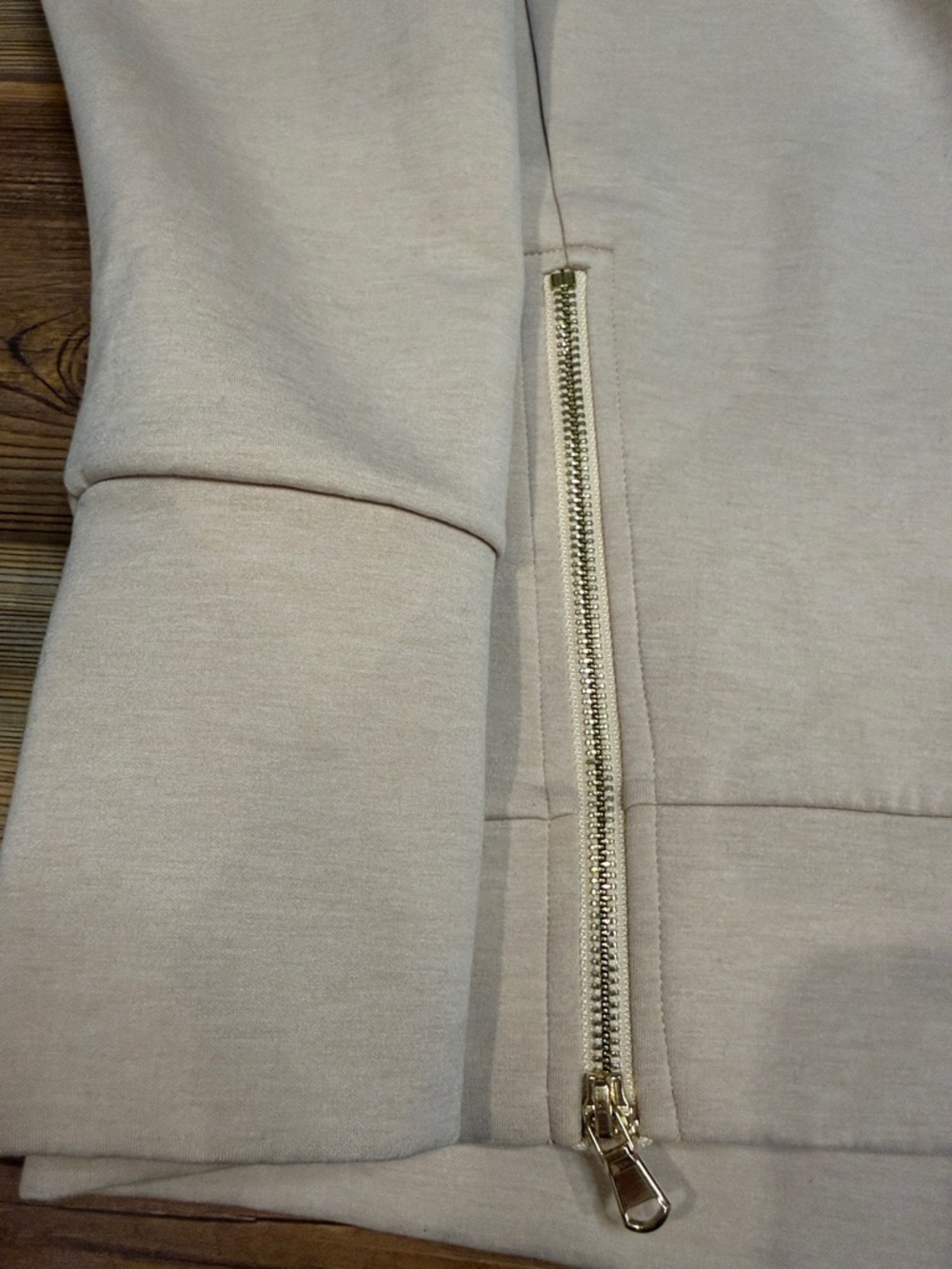Addison Bay Cream Cowl Neck Pullover Zip Pocket Athleisure L turtleneck - Picture 4 of 6